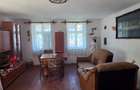 Casa central in Zarnesti, constructie din caramida D+P si anexa, teren 569 mp!