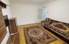 INCHIRIEZ apartament 2 camere semidecomandat,zona Vasile Aaron