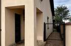 Casa Dumbravi?a pe parter direct de la proprietar