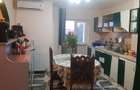 Apartament 3 camere de vanzare
