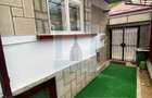 Casa singur in curte - zona Schei - 11