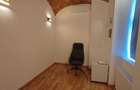 Proprietar inchiriez spatiu Piata Uniirii (strada Paul Chinezu colt cu George Cosbuc) - 3