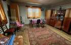 Casa cu 2 camere, 250 mp, zona sud-est - 2