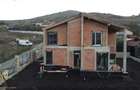 Vand casa in constructie (la rosu) + teren