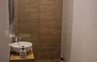 De inchiriat apartament 3 camere