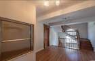 Sisesti-vila eleganta cu finisaje-lux,acces securizat,confort termic sporit,view - 9
