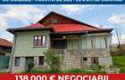 Vand casa Provita de Jos,(P+E+M), avand teren 3250 mp, livada pe rod, la drumul principal, 3 camere (potential de 6) - 10