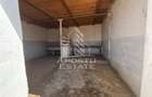 Doua case de vanzare cu 2533 mp teren, localitatea Pesac, Timis