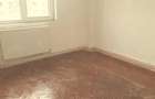 De vanzare apartament decomandat 4 camere, 2 bai, balcon, Astronau?ilor nr 1 , pe Careiului - 3