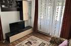 Vand apartament 2 camere etaj 2 zona Pia?a Mica