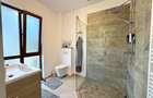 Casa tip triplex de 4 camere si 2 bai in centrul Dumbravitei ! - 5