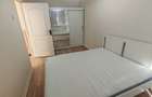 Inchiriez apartament 3 camere central - 1