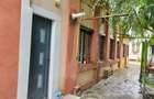 Vand casa in centrul ora?ului Gala?i curte comuna - 1