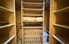 2 camere, Arcul de Triumf / Herastrau, bloc 2006 - 13