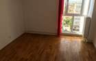 Inchiriez apartament 3 camere zona centrala - 2