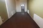 Proprietar, spatiu comercial stradal, zona aglomerata. Puteti trimite oferte de pret. - 3