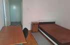 Proprietar inchiriez la studenti/studente ap 3 camere decomandat, Complex Sudentesc, pret 420 euro, mobilat si utilat. Tel 0743620700 - 6