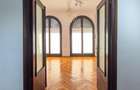 Apt. parter Pia?a Romana | 5 camere | Curte | 8 Locuri de Parcare - 3
