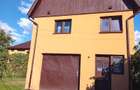 De inchiriat casa de locuit cu 2 camere in Singiogiu de Mures str Salcamilor - 1