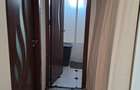 Apartament 2 camere semidecomandat bloc reabilitat termic la 50 m de scoala 99 si gradinita floare albastra - 2