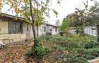 Straulesti - str. Pietrosita nr. 10, Casa demolabila cu teren 388 mp