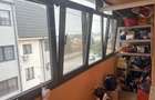 Vand apartament pe 2 niveluri