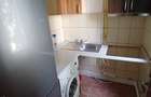 Vand apartament doua camere