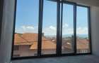 Vand apartament 3 camere, negociabil.