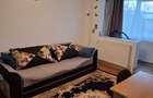 Inchiriez apartament zona Soarelui