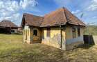 CASA DE VANZARE cu teren 1800 mp