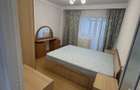 Inchiriez apartament 3 camere - 4