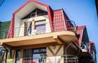 Casă cu Teren 300 Mp în Central - 1