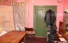 Casa tradi?ionala cu curte generoasa, in centrul locali - 10
