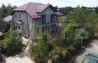 Vila de vanzare, cu 6 camere, 230 mp, zona Samurca?i - Targoviste (Dambovita)