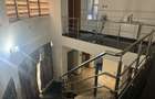 Casă cu 6 camere cu Teren 1000 Mp în Central - 11