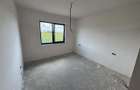 Case noi 3 camere + living , 3.7 ari teren , intrare Odoreu - 2