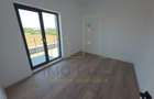 3 Camere. 2 Bai. Tersa 40 mp. Torontalului. Bloc nou. Lift. - 4