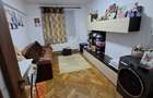 Vand apartament cu 2 camere, bucatarie, baie, camara, hol si balcon inchis. Are centrala proprie pe gaz, geamuri termopan, aer conditionat. - 3