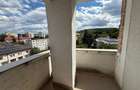 De inchiriat apart. decomandat cu o camera