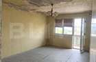 Apartament cu 3 camere si balcon, 50 mp. gata de renovat pe stilul pro