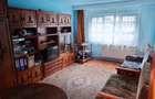 Vand apartament cu 2 camere.