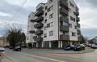Vand apartament cu 3 camere Radauti - 1