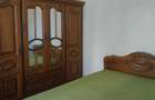 Inchiriez apartament semidecomandat - Etaj 1