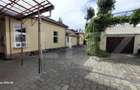 Casa ?i cladire fosta brutarie cu garaj, teren 403 mp Zona Dacia - 1