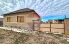 Casa cu teren de 2.210 mp de vanzare in Turnu