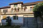 Casa cu 6 camere ?i curte, 2000 mp teren