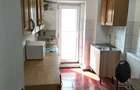Proprietar inchiriez la studente camere in apartament cu 3 camere in Pacurari - 2