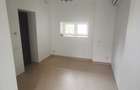 Casă cu 4 camere cu Teren 245 Mp în Obor - 2