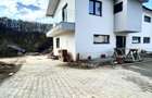 Duplex de vanzare, 4 camere, 3 bai, zona Tauti