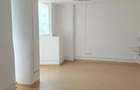 De inchiriat spa?iu 220 mp zona centrala, mezanin, deasupra la Unicredit - 4